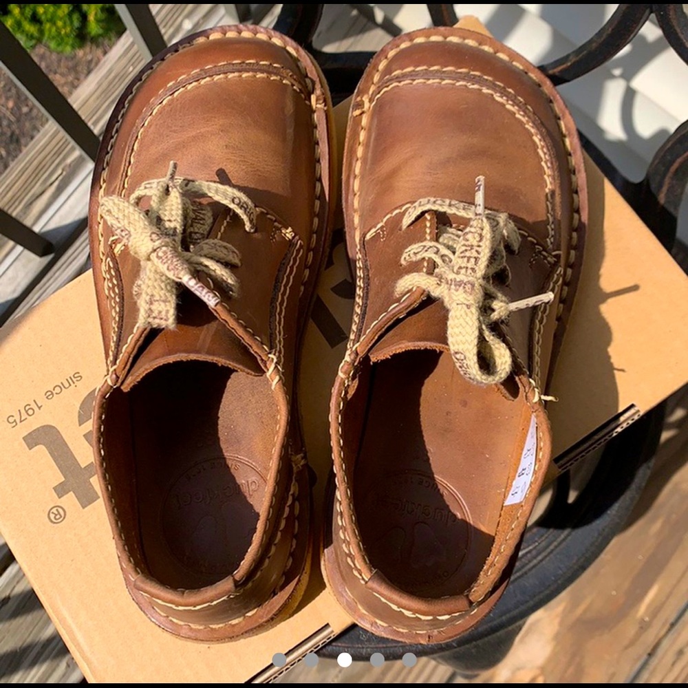 Duckfeet USA “Fyn” shoes, color cocoa.
